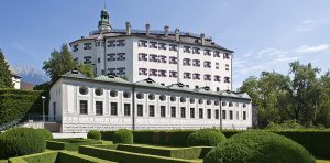 Schloss Ambras nahe vom Steuxner Hotel Neustift Stubaital